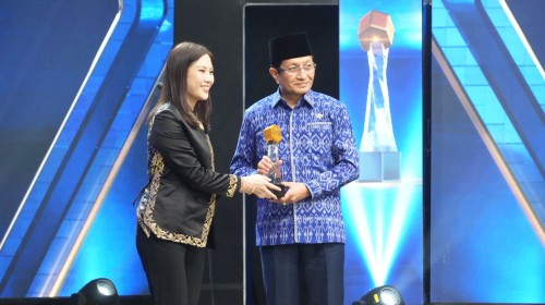 Menag Dapat Anugerah Penggerak Nusantara 2025 Bidang Harmoni dan Ekoteologi